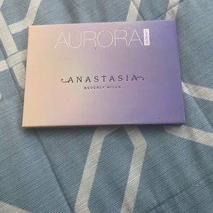 Anastasia glow kit